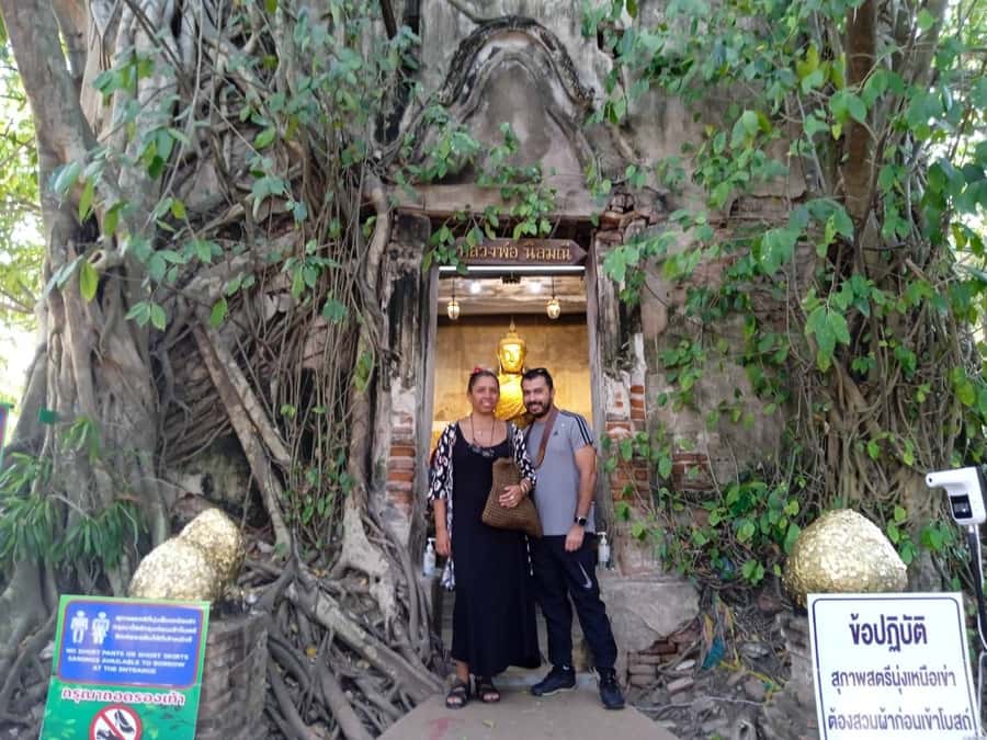 Bangkok: Dragon Temple, Roots Temple and Amphawa in spanish - Who should book this experience?