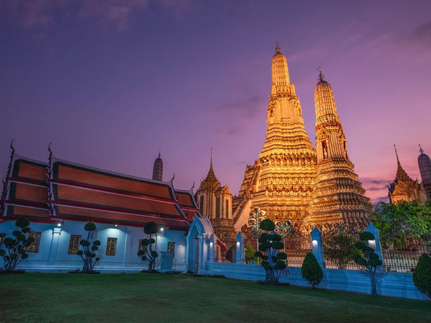 Bangkok: Grand Palace and Wat Arun Guided Walking Tour - Guides, communication, and the human factor