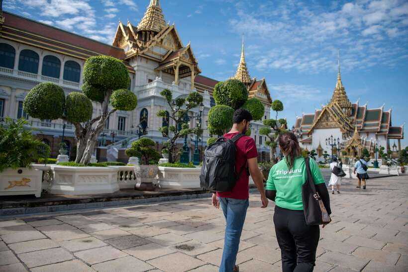 Bangkok: Grand Palace and Wat Phra Kaew Guided Walking Tour - When closures or ceremonies affect your visit