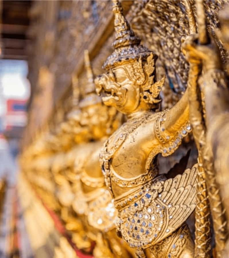 Bangkok: Grand Palace, Wat Pho and Wat Arun - Ferry crossing to Wat Arun