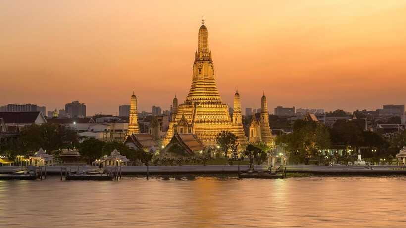 Bangkok: Grand Palace, Wat Pho, and Wat Arun Guided Tour - Price, admission fees, and overall value