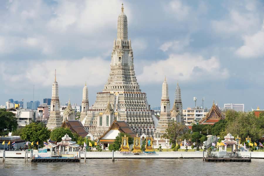 Bangkok: Grand Palace, Wat Pho and Wat Arun - The early ride to Bangkok’s royal center