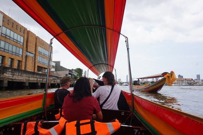 Bangkok: Grand Palace & Wat Pho Half-Day Japanese Tour - Practical preparation for the temple morning