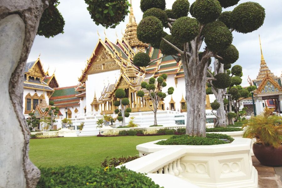 Bangkok: Half-Day Temple and Grand Palace Group Tour - Who will get the most from this tour?