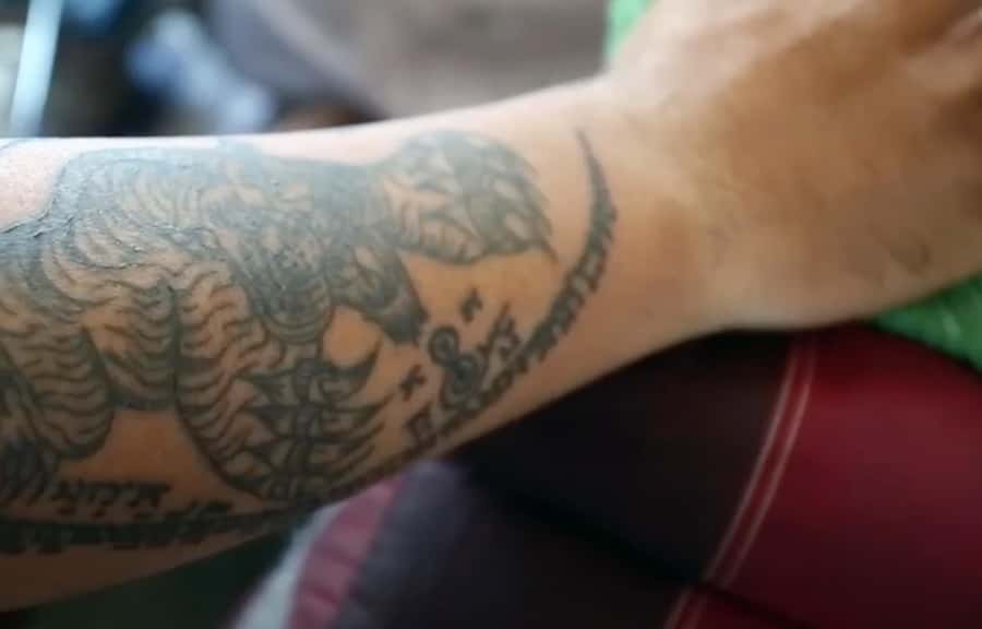 Bangkok: Hand-Poke Tattoo Guide at Wat Bang Phra & Blessing - The hand-poke tattoo and what to expect