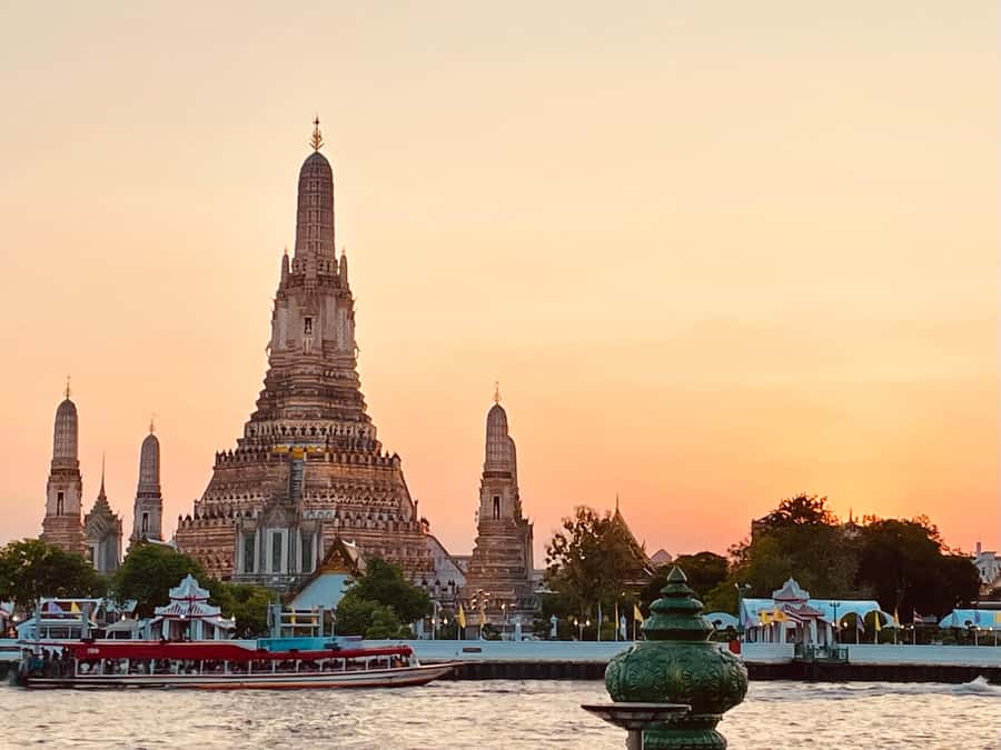 Bangkok: Highlights with Food Tour & Sunset in Wat Arun - What the $80 price includes