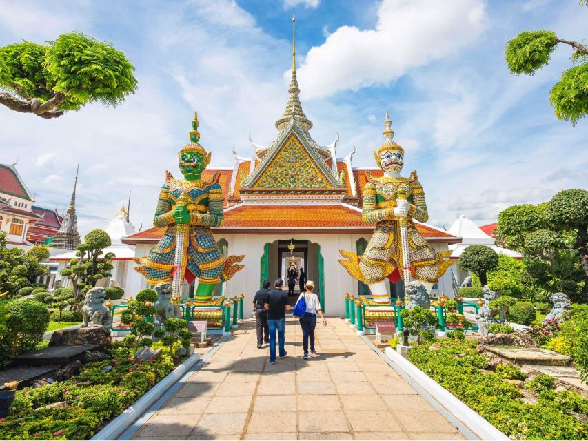 Bangkok: Instagram Spots & Half-Day Temples Tour - Crossing the river to Wat Arun