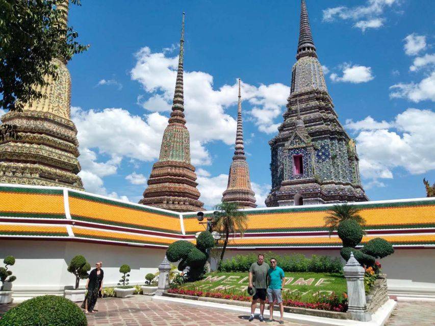Bangkok: Instagram Spots & Half-Day Temples Tour - What the guide adds to the day