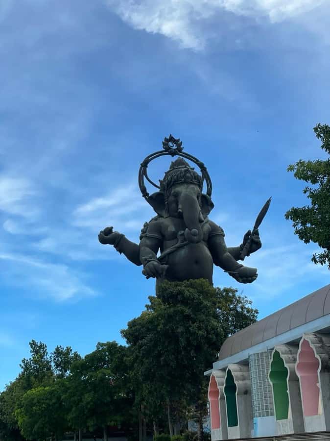 Bangkok: Lord Ganesha Temple Tour - The tallest standing Ganesha