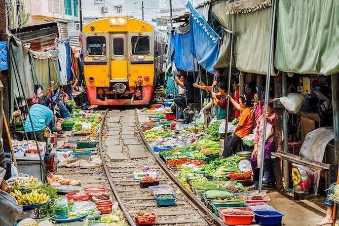 Bangkok Markets, Palaces and Temples Excursion - Mae Klong Railway Market and the train that cuts through it