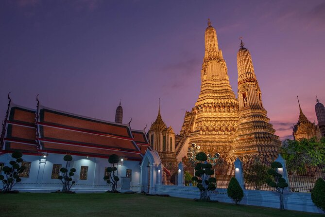 Bangkok Night Tour: Wat Arun, Wat Pho, Chinatown & Tuk Tuk Ride - The tuk-tuk ride to Yaowarat