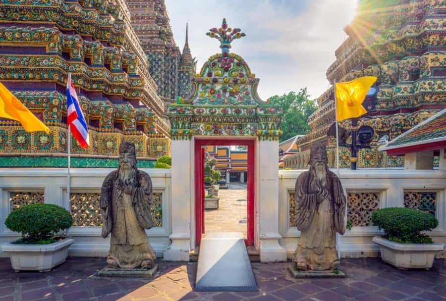 Bangkok:Private Guided Tour |Grand Palace, Wat Pho, Wat Arun - Clothing, walking, and practical preparation