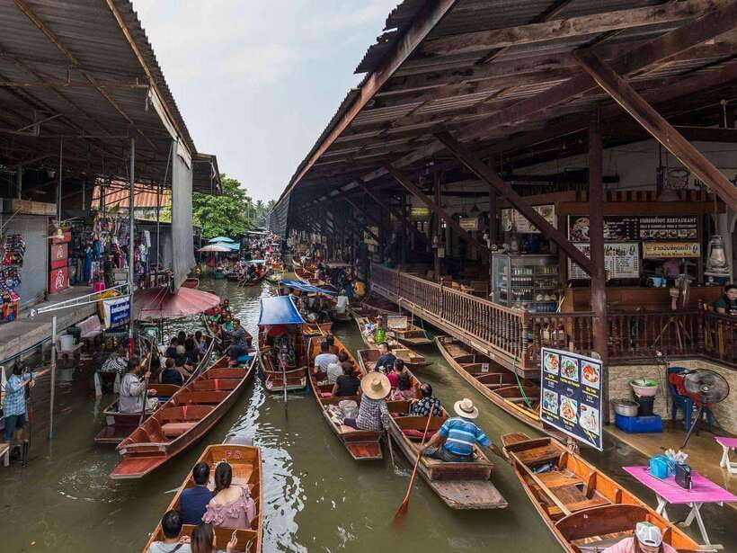 Bangkok: Railway and Floating Market Tour with Dragon Temple - Key points at a glance