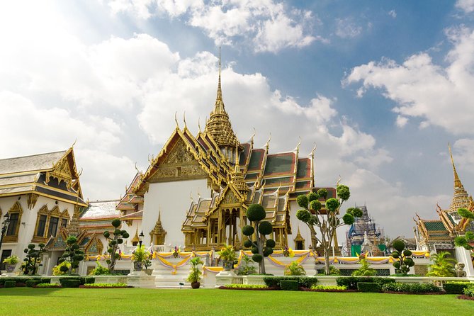 Bangkok Reclining Buddha (Wat Pho) Entrance Ticket - Timing, ticket arrangements, and cancellation