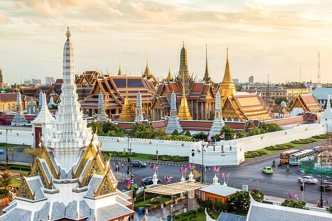 Bangkok's Grand Palace Complex and Wat Phra Kaew Tour - Wat Phra Kaew and the Emerald Buddha