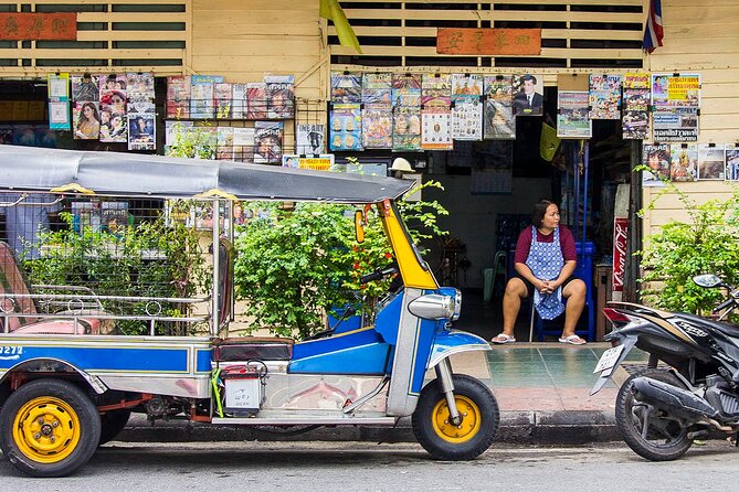Bangkok Temples Tour - Dress, walking, and day-to-day comfort