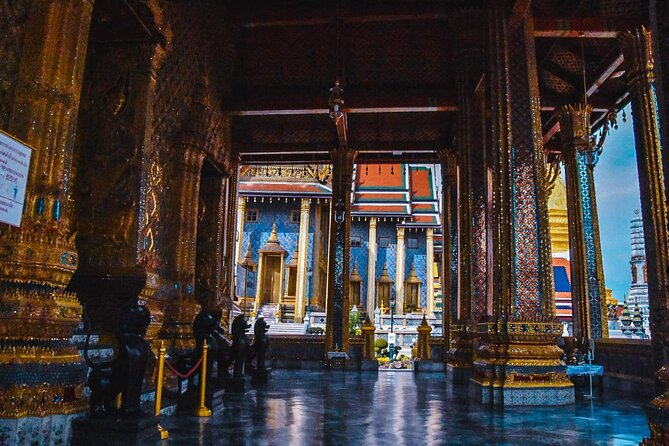 Bangkok: The Grand Palace, Wat Pho, and Wat Arun Walking Tour - Wat Arun, the final stop