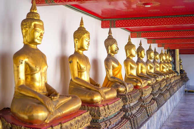Bangkok Wat Pho and Flower Market Historical Walking Tour - A short boat ride gives you a different view