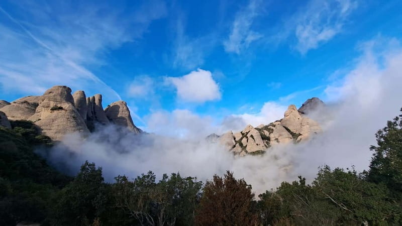 Barcelona: Montserrat Monastery and Natural Park Guided Tour - Why Montserrat makes such a strong day trip from Barcelona