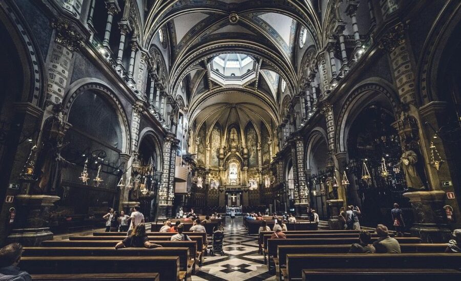 Barcelona: Montserrat Monastery & Hiking Off the Beaten Path - Free time, local food, and the farmers market