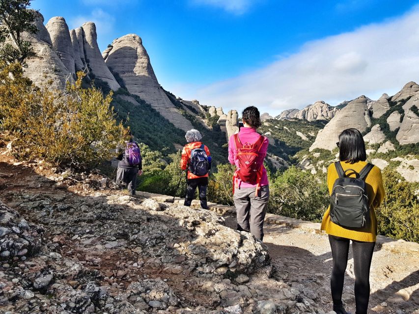 Barcelona: Montserrat Nature Experience and Monastery Visit - Entering the Basilica and seeing La Moreneta