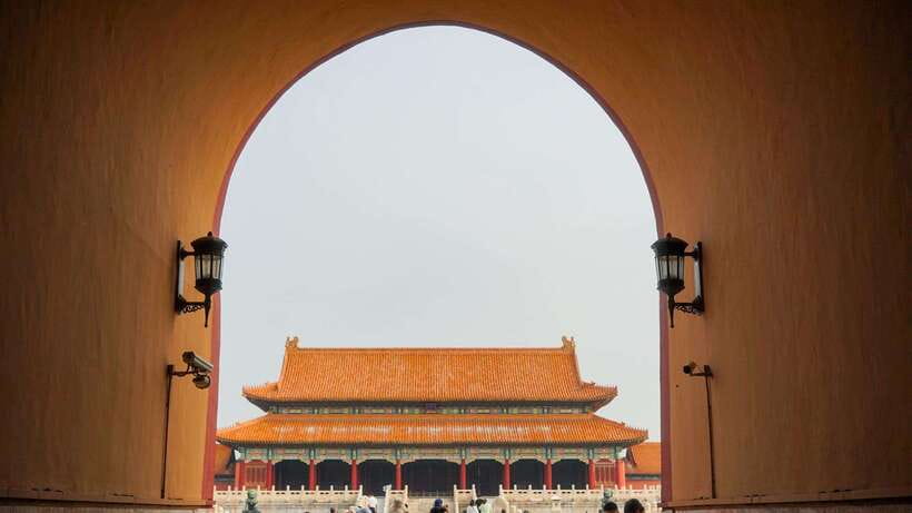 Beijing:Forbidden City and Temple of Heaven Small Group Tour - Palace life, succession, and the women of the court