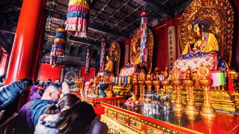 Beijing: Lama Temple (Yonghe Temple) Admission Ticket - The 18-meter sandalwood Buddha