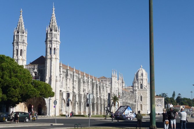 Belem and Jeronimos Monastery Guided Small Group Walking Tour - The Discoveries Monument and the tour’s final view