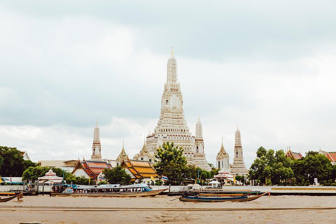 Best of Bangkok: Temples & Long-tail Boat Tour - A short look at Pak Khlong flower market