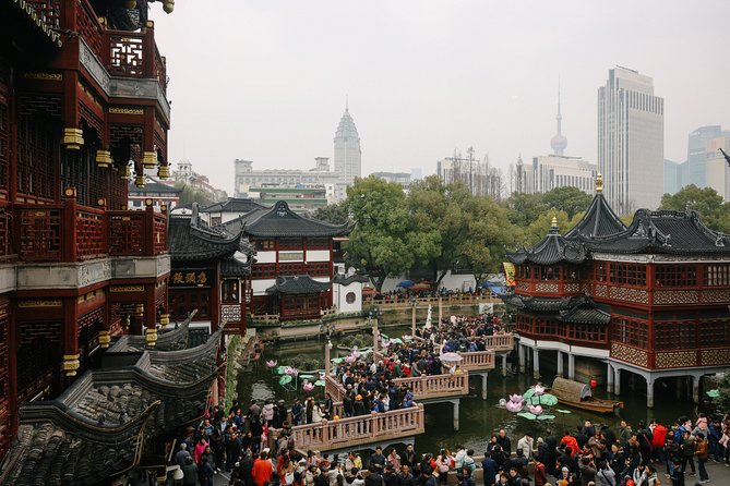Best of Shanghai Day Tour, including Jade Buddha Temple & Bund & Yuyuan Garden - Finding calm at Jade Buddha Temple