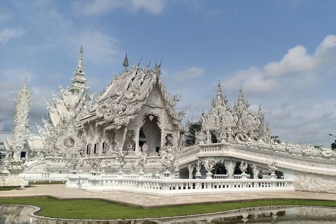 Best Places in Chiang Rai White, Blue, Big Buddha, Tea Plantation - How much value do you get for $54.59?