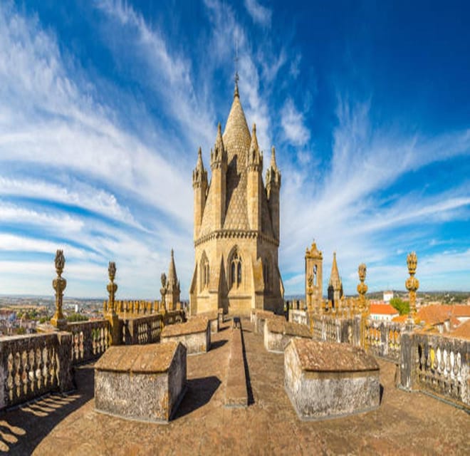 Between Life & Death: Roman Temple, Cathedral & Bone Chapel - Praça do Giraldo is Évora’s natural meeting place