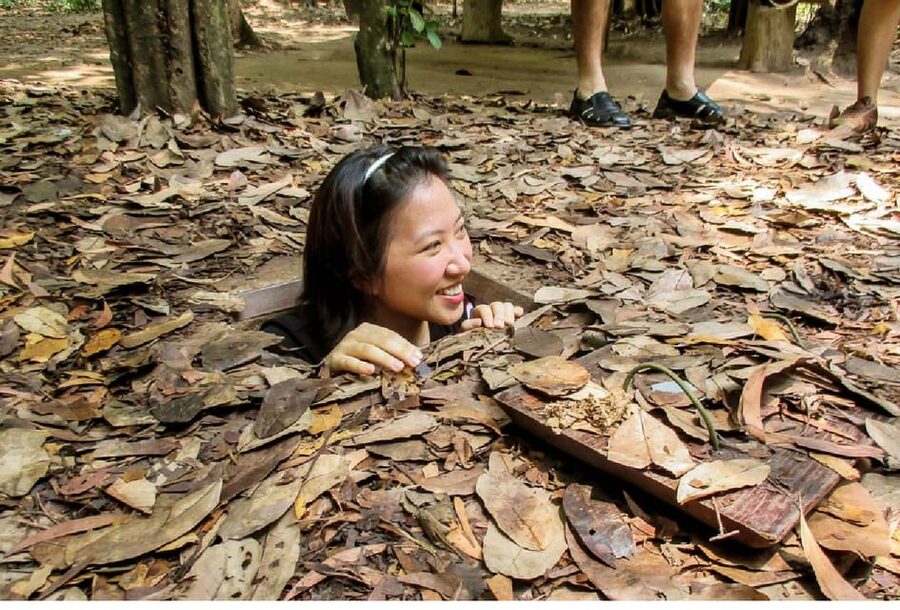 Black Virgin Moutain, Cu chi tunnels & Cao dai temple 1 day - Lunch and the road to Củ Chi