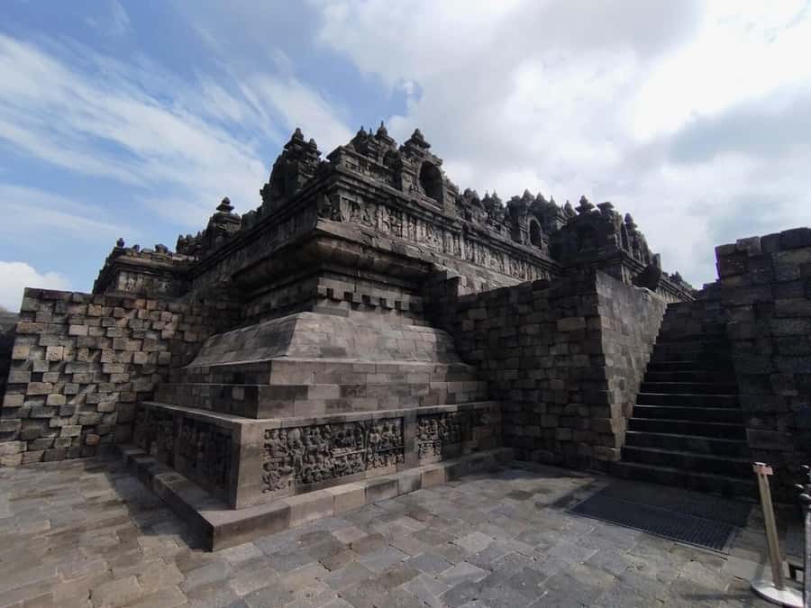 Borobudur Climb to the Top & Prambanan with Ticket Included - Drivers are a major part of the experience