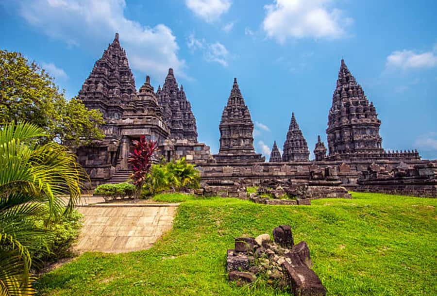 Borobudur &Prambanan Temple Tour Guaranteed Climb to the top - Why the Borobudur climb changes the experience