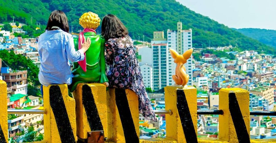 Busan Tour: Gamcheon Village & Yonggungsa Temple + Lunch - Korean lunch: a useful pause, not just an add-on