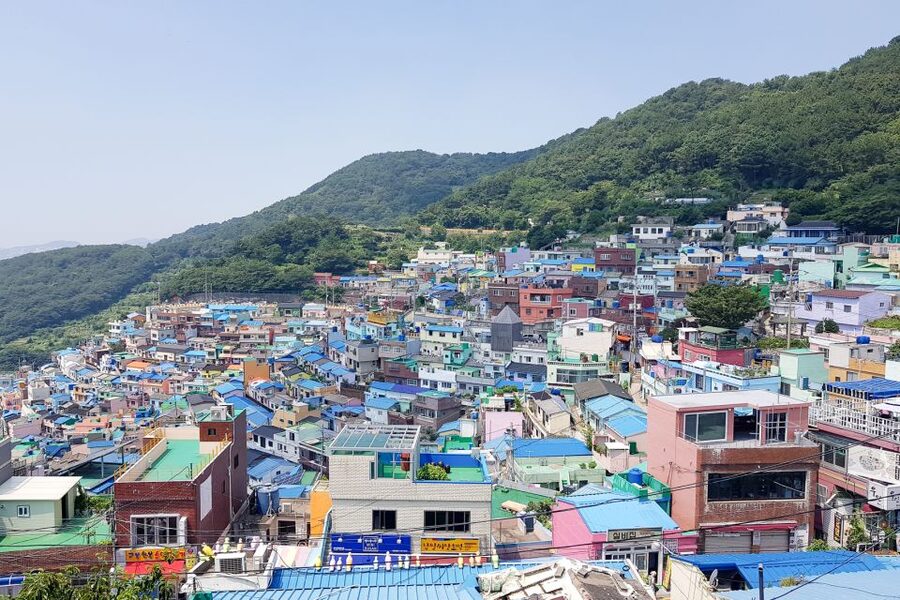 Busan Tour: Gamcheon Village & Yonggungsa Temple + Lunch - Gukje Market and the final city stop