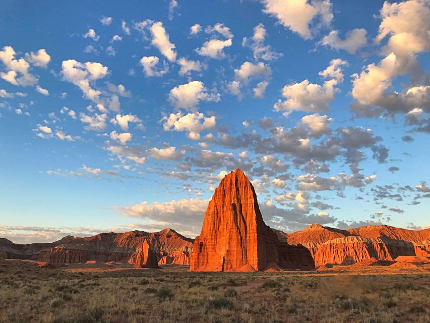 Cathedral Valley 4X4 Tour, Temples of the Sun and Moon 4 Hrs - Queen of the Wash and the drive back