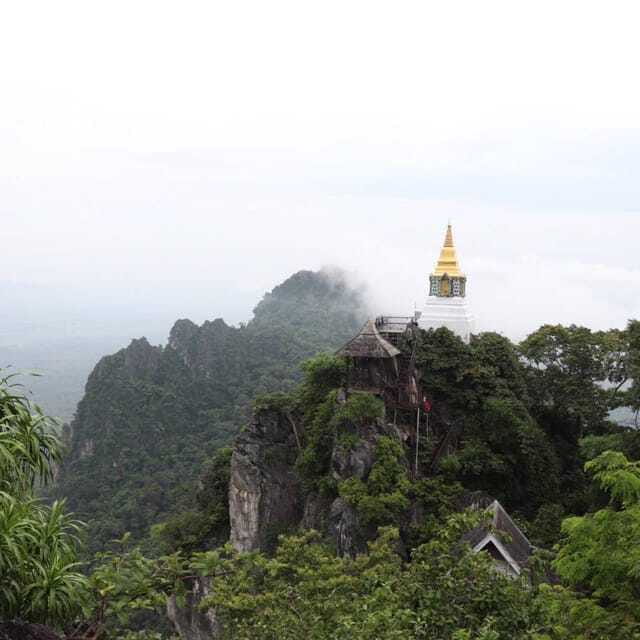 Chang Mai: Unseen in Thailand Wat Chaloemprakiat Lampang - Who will enjoy this day most