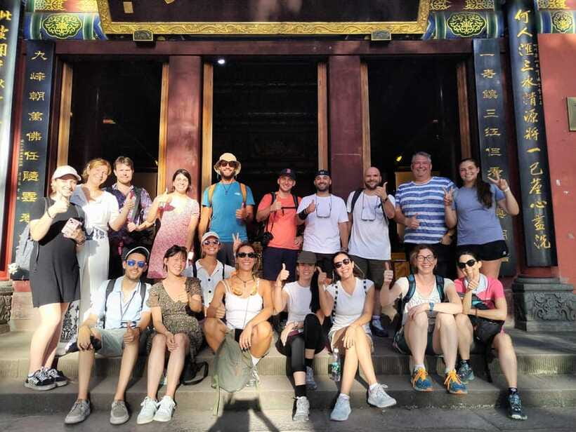 Chengdu: Giant Panda and Leshan Buddha Day Trip - Should you book this Chengdu tour?