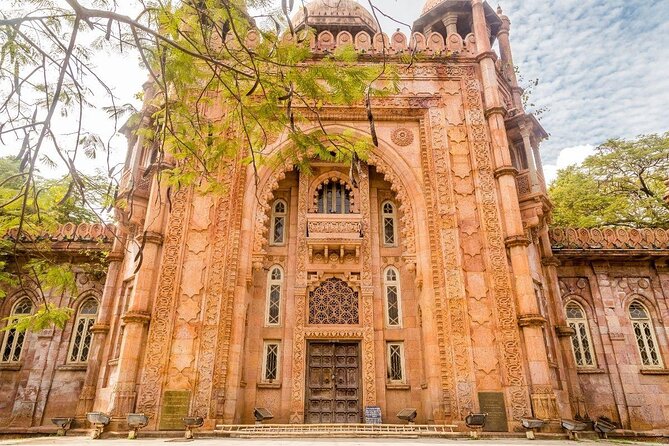 Chennai City Highlights – Government Museum & Temple Discovery - A fast introduction to Chennai’s many sides