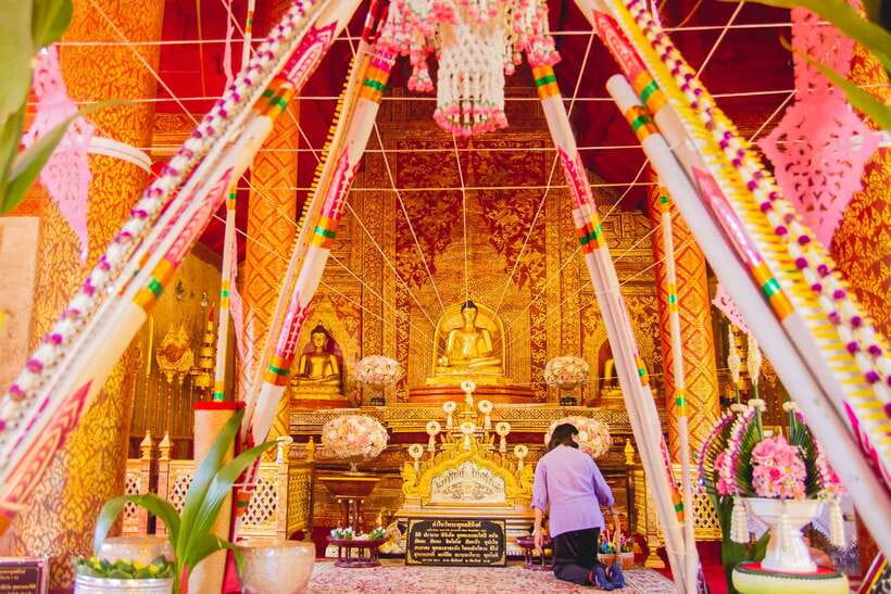 Chiang Mai: 3 Hour Old City and Temples Guided Walking Tour - Responsible tourism and practical booking value