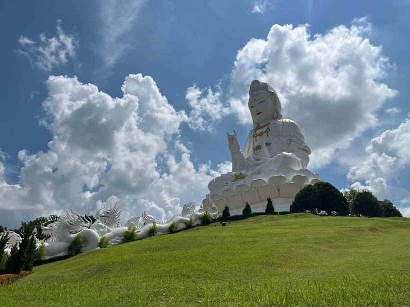 Chiang Mai: Chiang Rai Red, White, and Blue Temples day tour - The three-hour ride from Chiang Mai