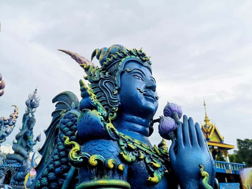 Chiang Mai: Chiang Rai Temples and Long-Neck Karen Village - Key points at a glance