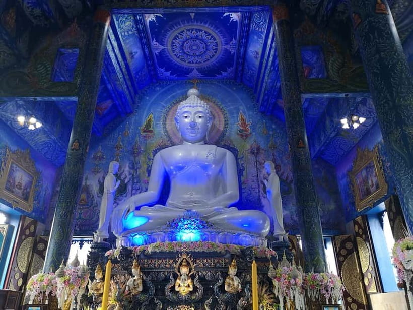 Chiang Mai: Chiang Rai Temples and Long-Neck Karen Village - Meeting the Long-Neck Karen community