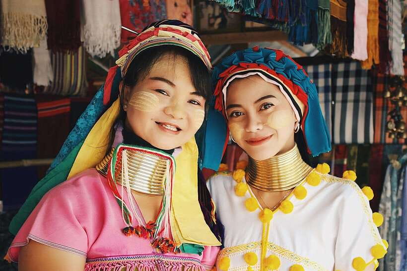 Chiang Mai: Chiang Rai Temples, Karen Tribe and Hot Springs - Who should book this tour?