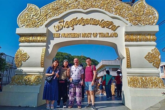 Chiang Mai-Chiang Rai:White+Black+Blue Temple+Golden Triangle+Boat Trip - Wat Rong Seur Ten, the Blue Temple