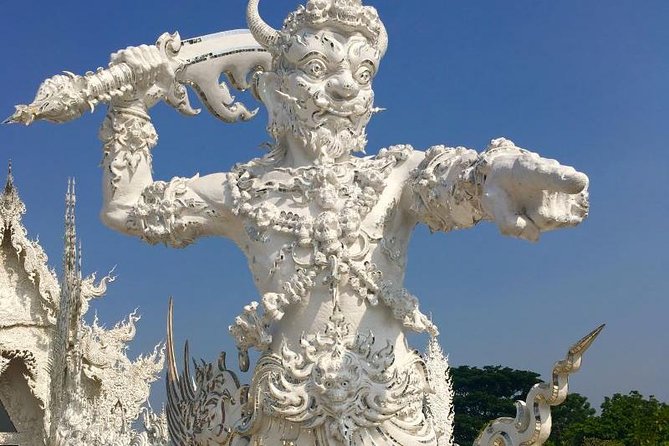 Chiang Mai-Chiang Rai:White+Black+Blue Temple+Golden Triangle+Boat Trip - The Golden Triangle and the Mekong River