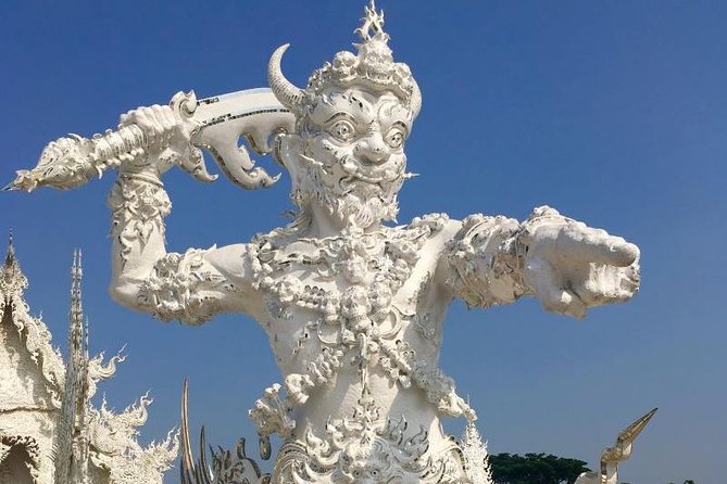 Chiang Mai-Chiang Rai:White-Black-Blue Temple-Golden Triangle-Keren-Boat Trip - Baan Dam Museum Offers a Darker Artistic Contrast