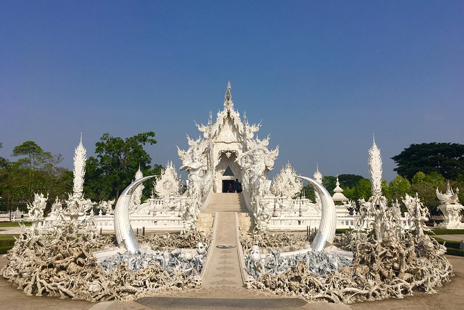 Chiang Mai-Chiang Rai: White Temple-Black Museum-Blue Temple - Why this Chiang Rai day trip works